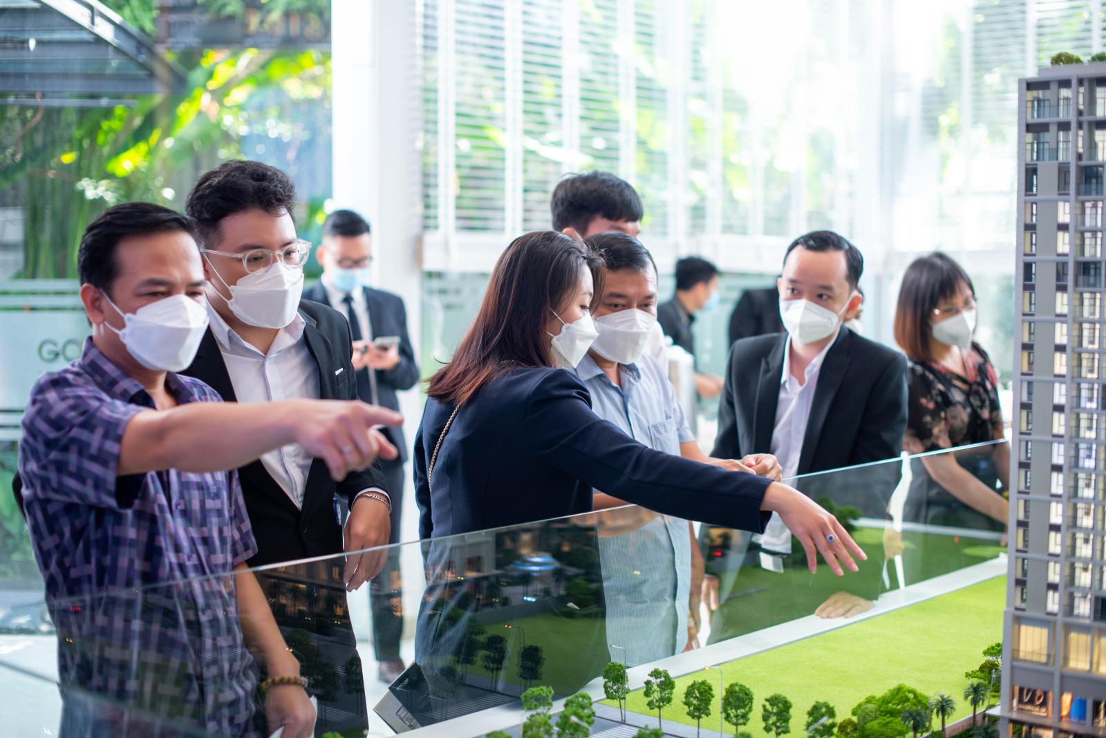 Dò Hướng Xuống Tiền Cho Nhà Đầu Tư BĐS Trong Năm 2023