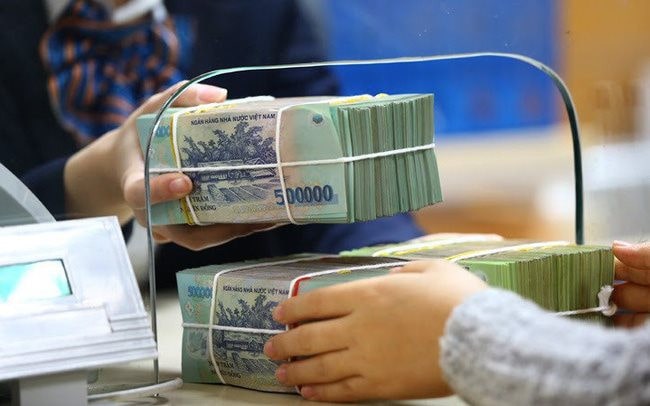 Thị trường địa ốc đón loạt tín hiệu đáng mừng: Lãi suất 'hạ nhiệt', room tín dụng đã mở... vậy đâu là thời điểm thích hợp để nhà đầu tư 'xuống tiền'?
