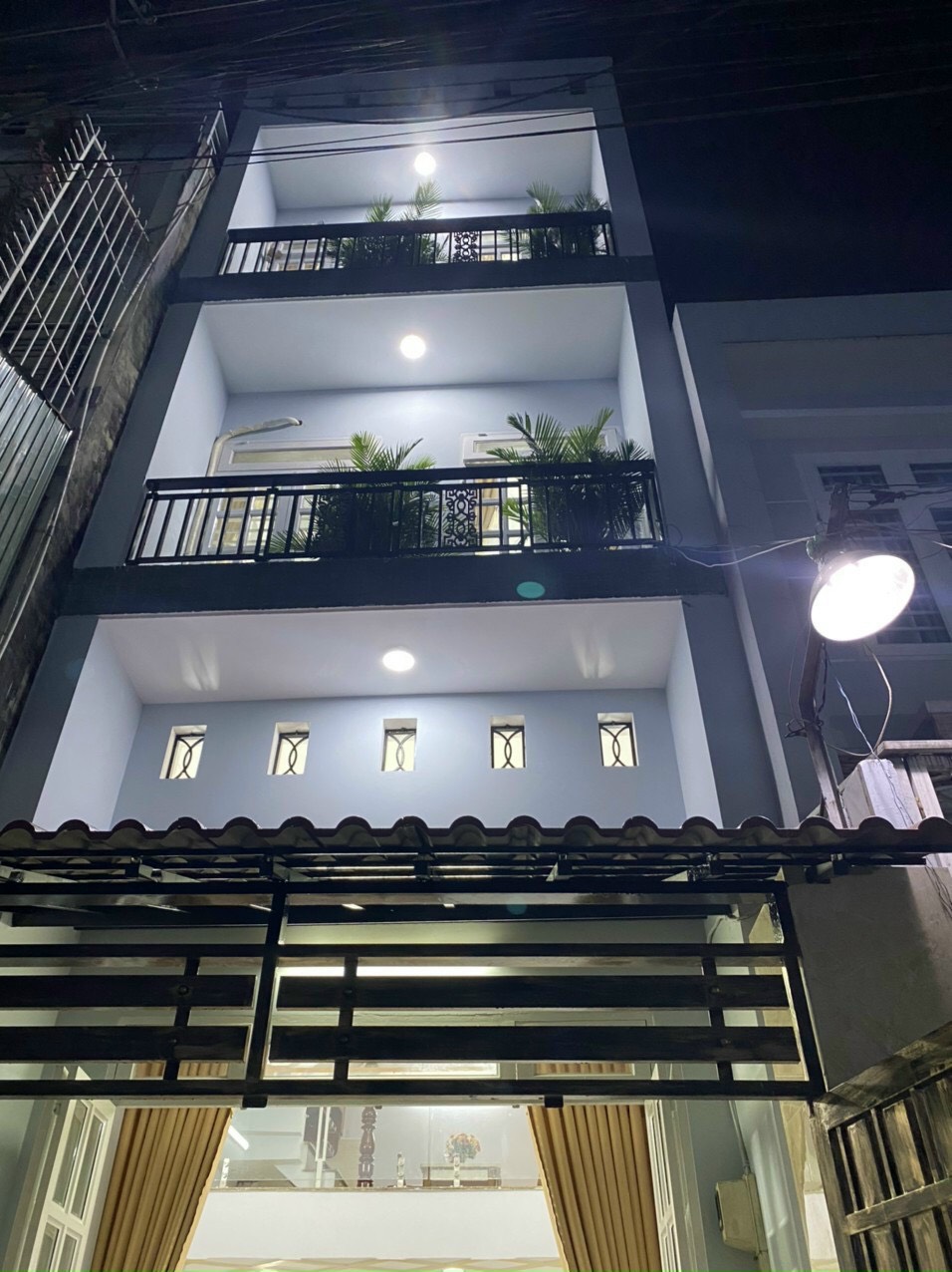 Nhà tuyệt đẹp đón Tết, đúc 4 tấm kiên cố đường Bùi Quang Là, Phường 12, Quận Gò Vấp. DT 4x11, giá 4,6 tỷ