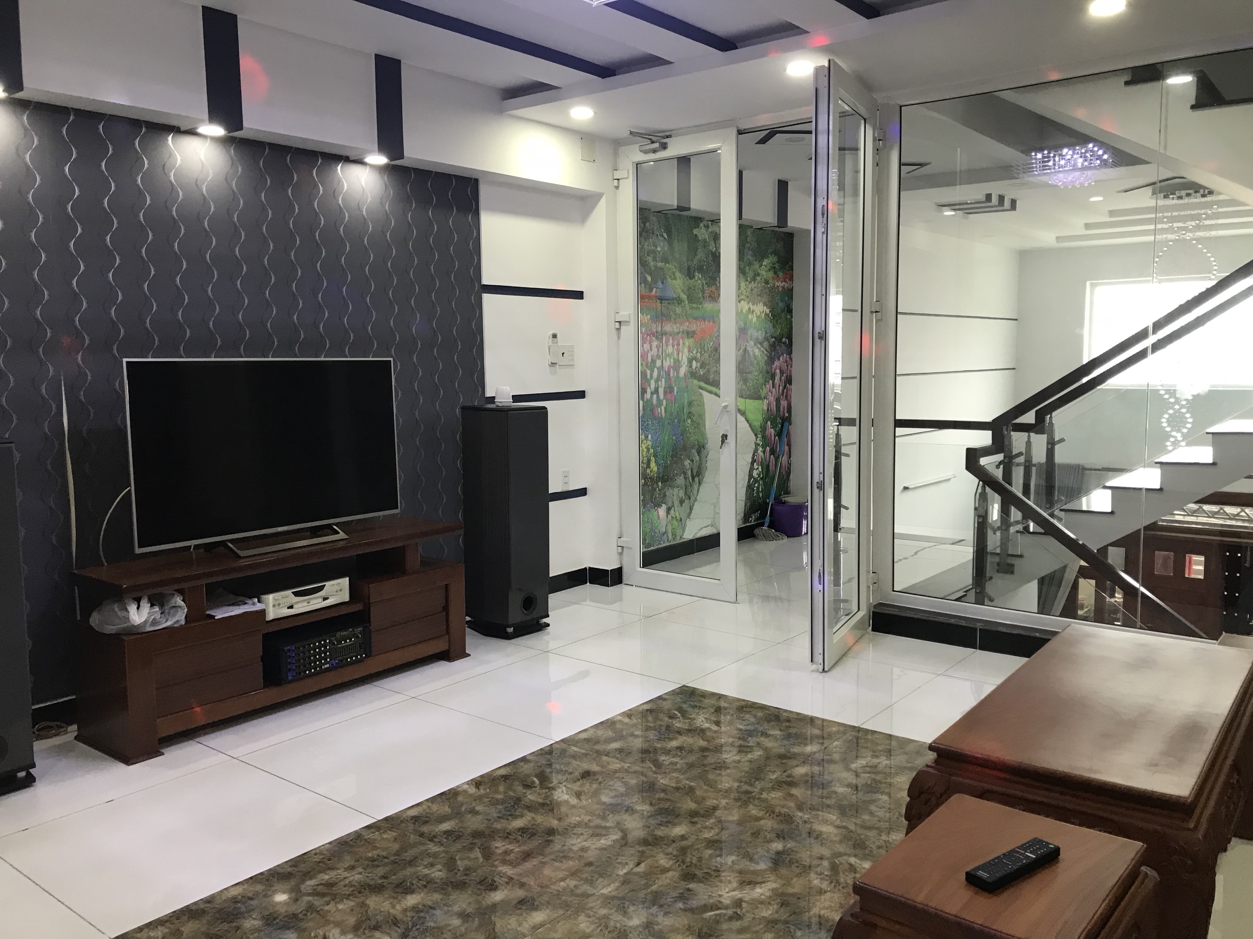 Nhà 1 sẹc Cống Lở Tân Bình DT 4,7m nở hậu 4,9m dài 17m, hẻm oto 8m, đúc 4 tấm, giá 9,5 tỷ