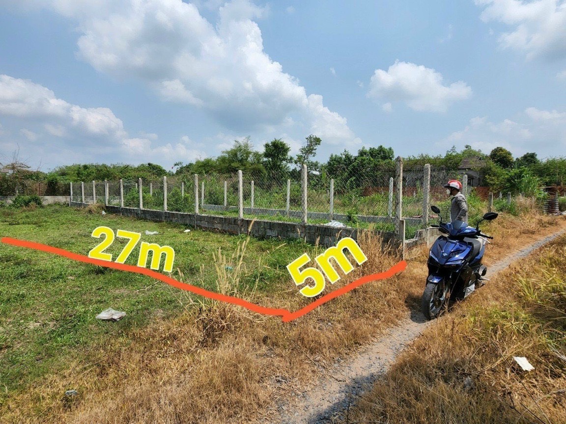 Đất 1 xẹc QL22 Phước Thạnh Củ Chi, 2 mặt tiền trước sau. Diện tích 5x27m. Giá 1,3 tỷ. Sổ hồng riêng
